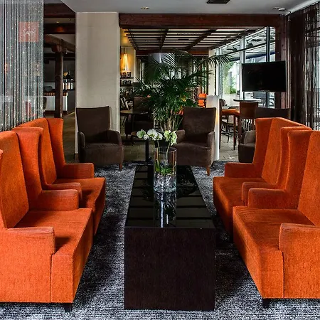Radisson Blu Hotel, Szálloda