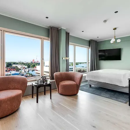 Radisson Blu Hotel, 4* Oulu