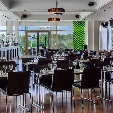Radisson Blu Hotel, 4* Oulu