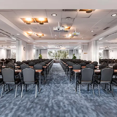 Szálloda Radisson Blu Hotel, 4*