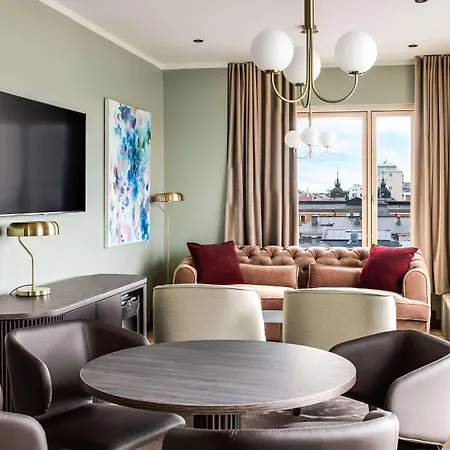 Radisson Blu Hotel, Szálloda 4*