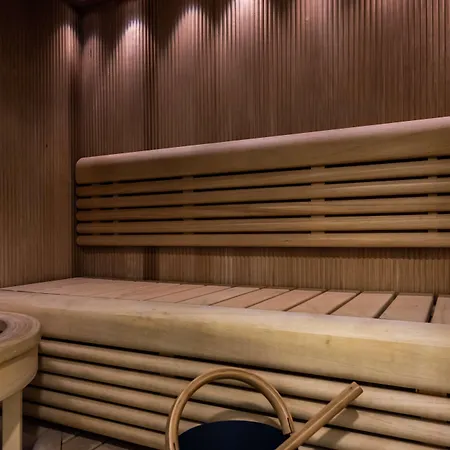 Radisson Blu Hotel, Ξενοδοχείο