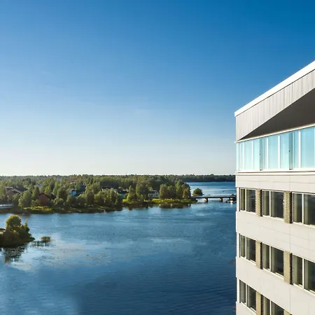 Radisson Blu Hotel, Szálloda 4*