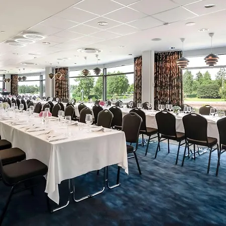 Szálloda Radisson Blu Hotel, 4*