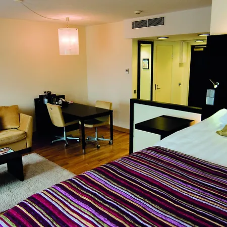 Radisson Blu Hotel, 4*