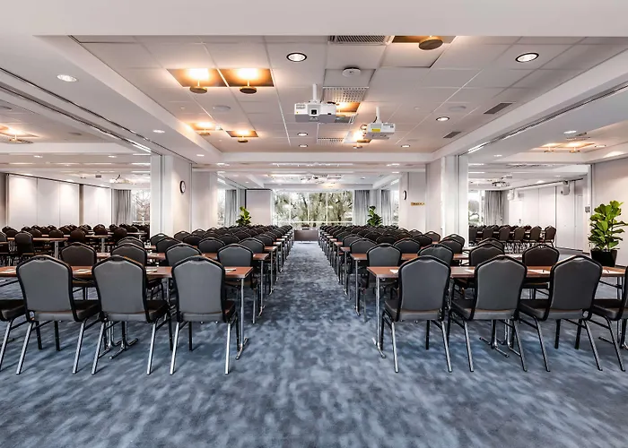 Hotel Radisson Blu Hotel, 4*