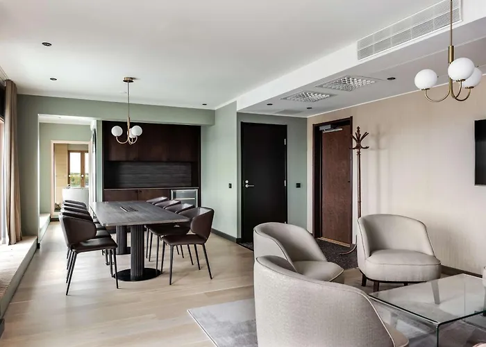 Radisson Blu Hotel, 4*