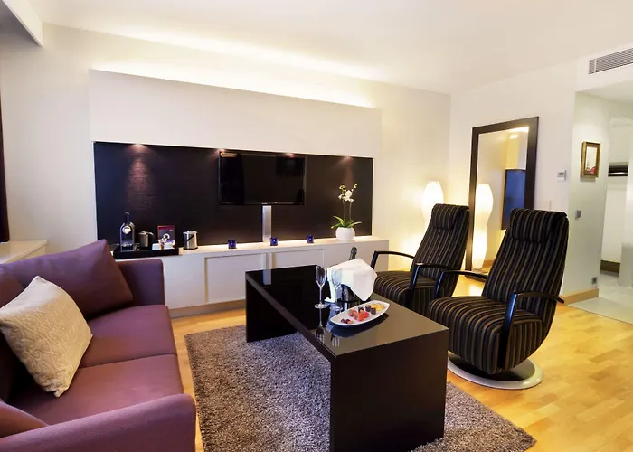 Radisson Blu Hotel, Hotell